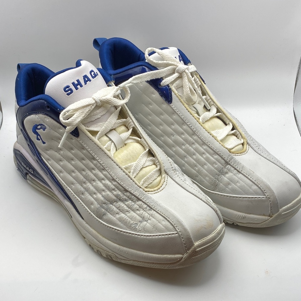 Shaq Men's White and Blue Athletic Sneakers
-S
